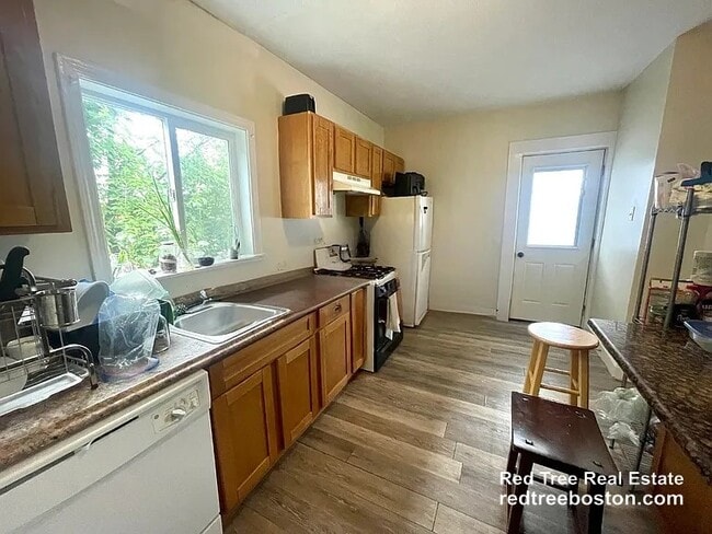 Photo - 123 Winthrop St Apartment