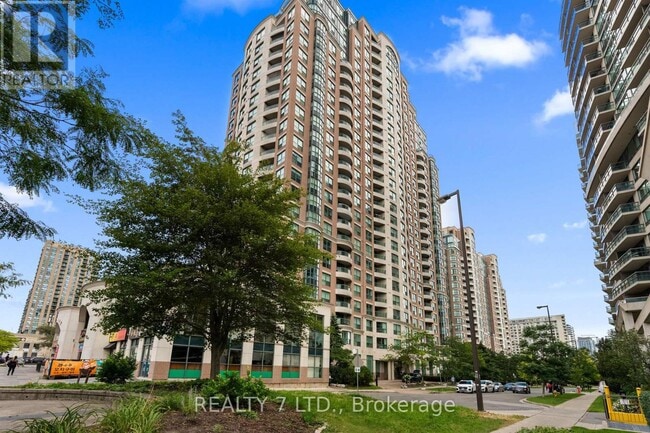 Building Photo - 7 Lorraine Dr