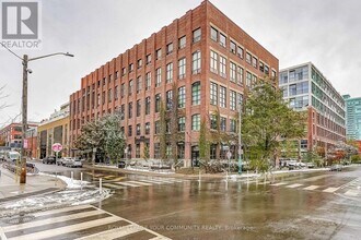 Building Photo - 43 Hanna Ave