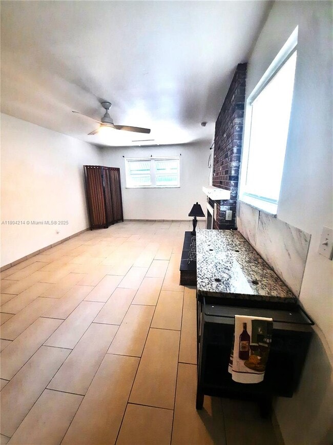 Building Photo - 3838 NE Melba Dr