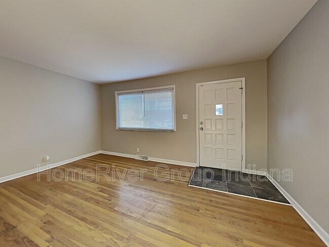 Building Photo - 1303 Roseway Dr