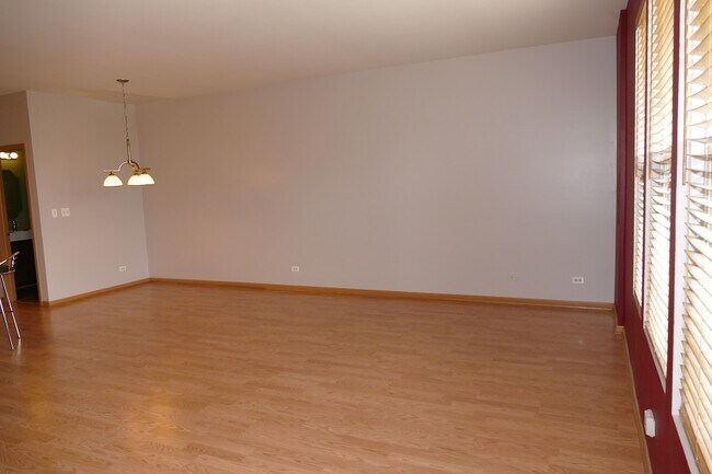 Foto del edificio - 205 Springbrook Trail S