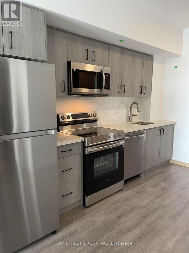 Photo du bâtiment - 3429-3429 Sheppard Ave E