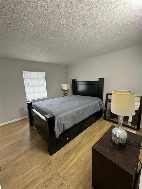 Building Photo - 1649 W Oak Ridge Rd