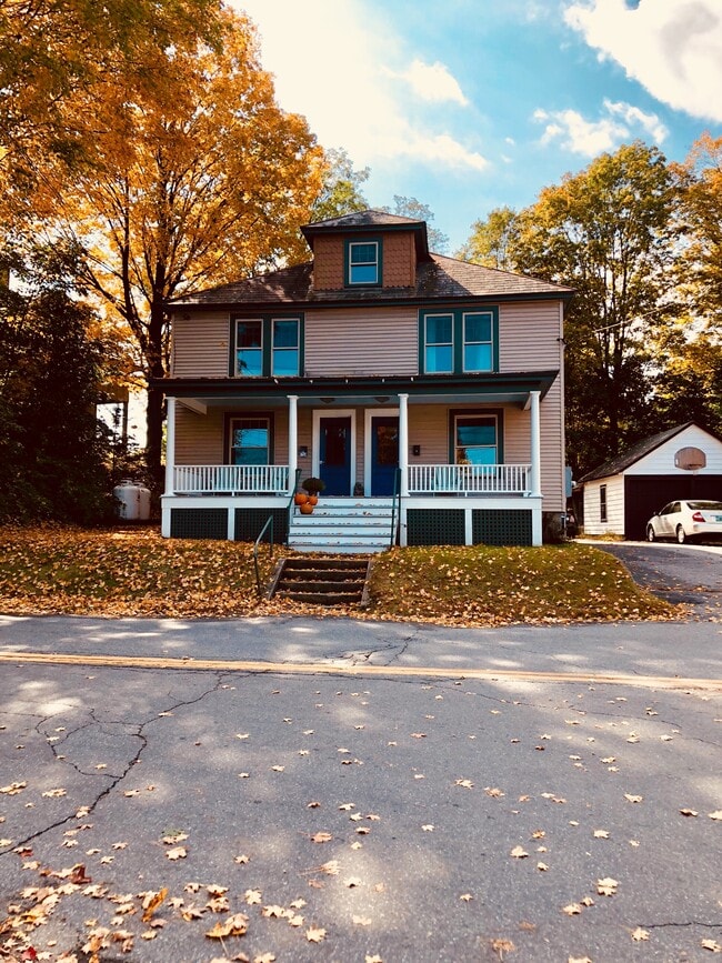 Front entry - 238 Fairview St