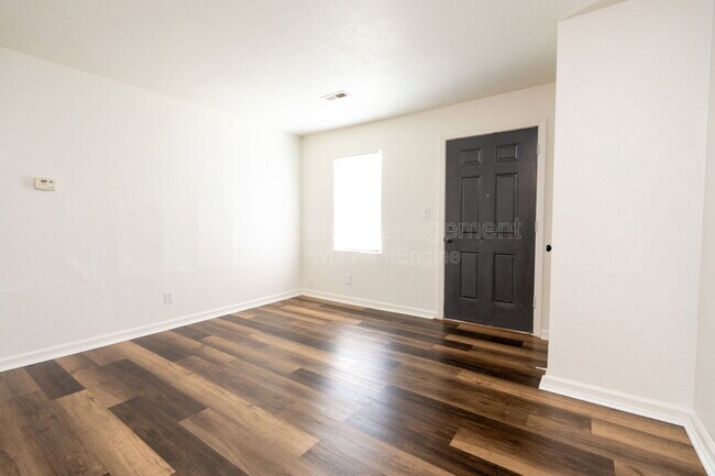Foto del edificio - 1318 N Piatt Ave