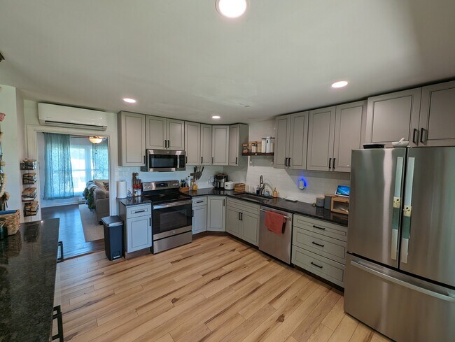 Foto del edificio - 800 Ridge St