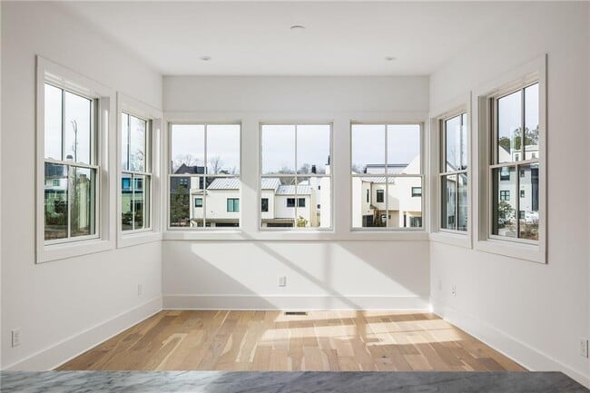 Building Photo - 1220 Mado Lp