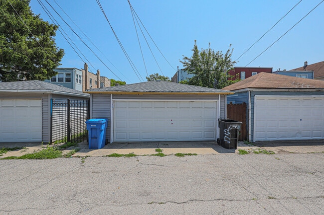 Foto del edificio - 1712 N Springfield Ave