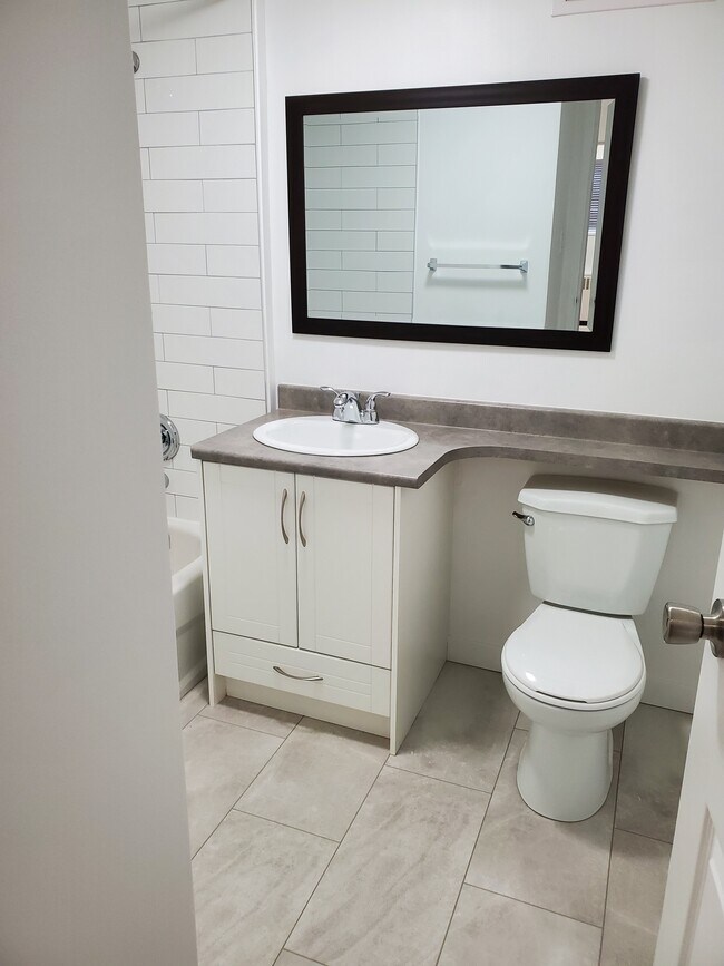 Building Photo - RENOVATED 1 Bedroom with Hardwood Floors!