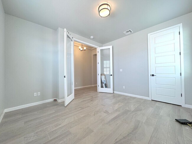 Foto del edificio - East El Paso 4 bed Refrig A/C!