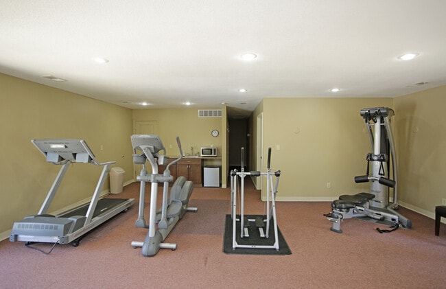 Fitness Center - Winston Place - 3108 Winston Place