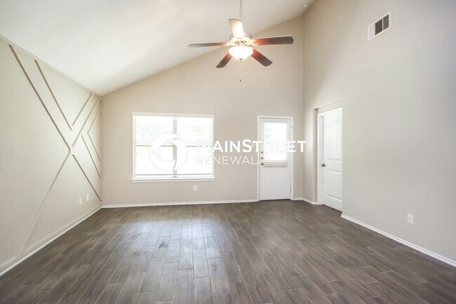 Photo - 4 Bedroom Pet-Friendly Home in HOUSTON, TX...