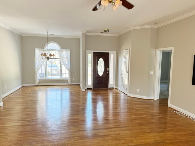 Foto del edificio - 8405 Fiddlestick Way