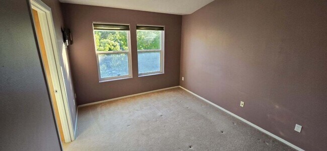 Primary bedroom - 10205 NW Jack Ln