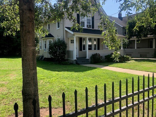 tu nuevo hogar - 827 Woodward Ave