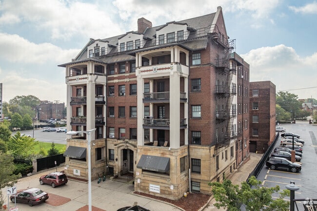 Building Photo - Stockbridge Apartments
