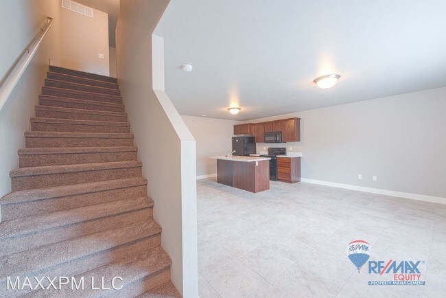 Building Photo - 3 br, 2.5 bath House - 14367 S Ashburn Way