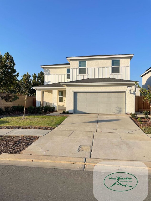 Primary Photo - 5 br, 3 bath House - 2403 Urdaneta Way