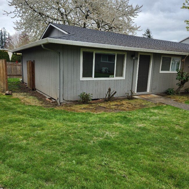 Building Photo - 14655 SW 76th Ave