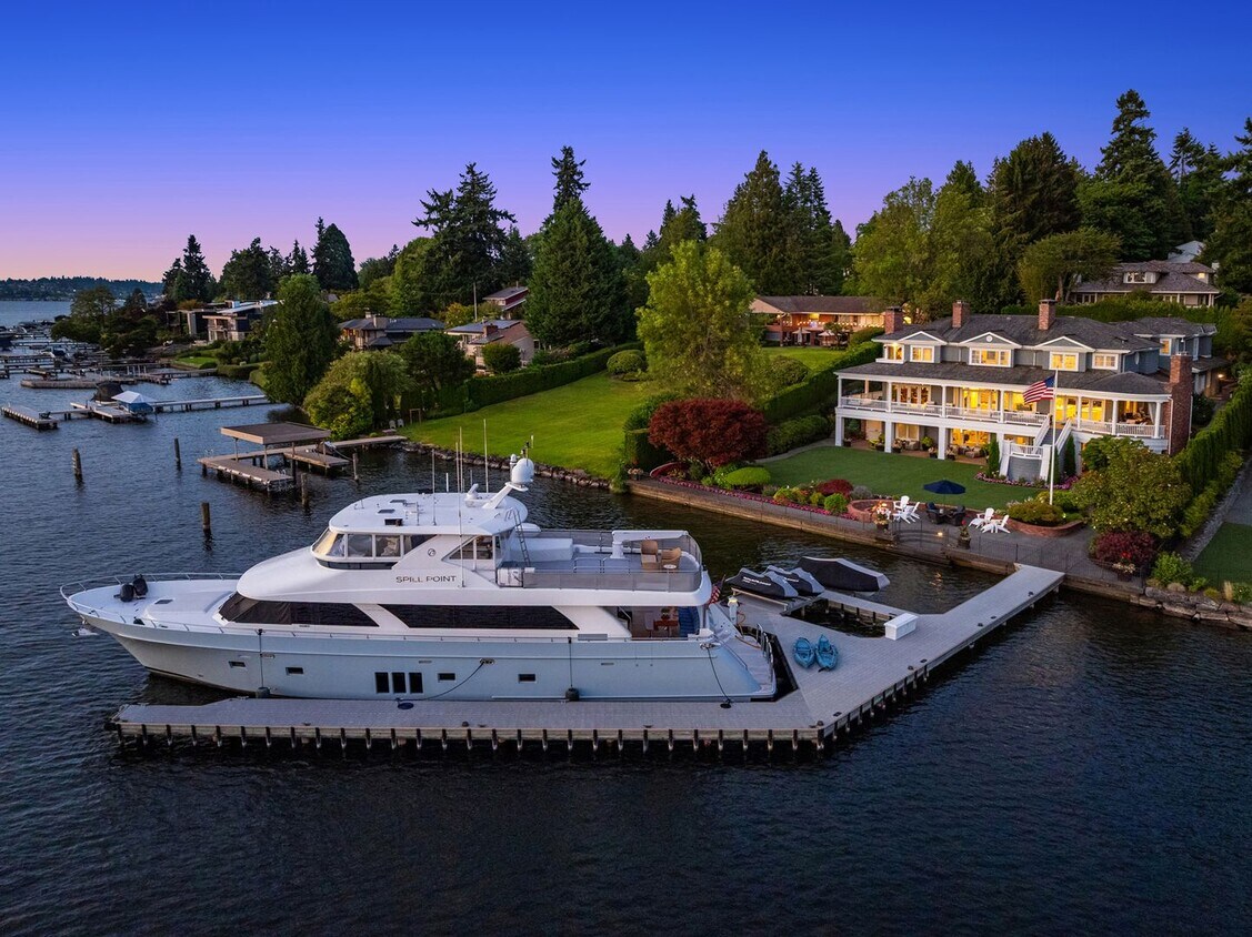 Foto principal - 5bd/5.5ba Yarrow Point Home