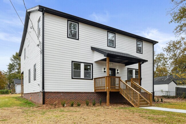 Foto del edificio - 190 Adair Ave SE