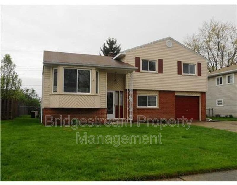 Foto principal - 1700 Dutchess Ave