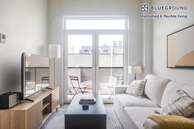 Building Photo - 82 4th Ave