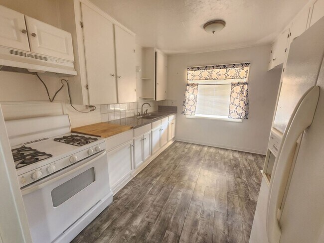 Foto del edificio - 73752 Crestview Dr
