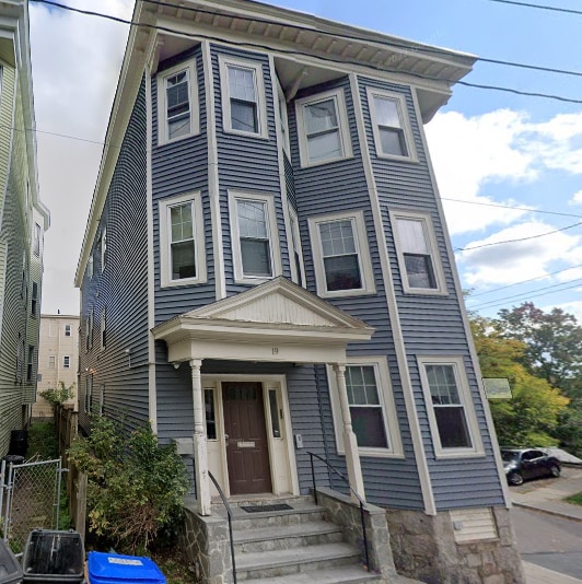 Building Photo - 19 Bucknam St