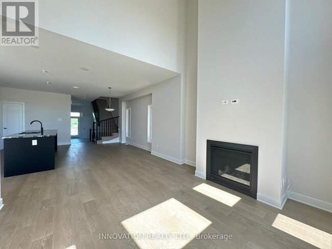 Building Photo - 111 Bristol Cres