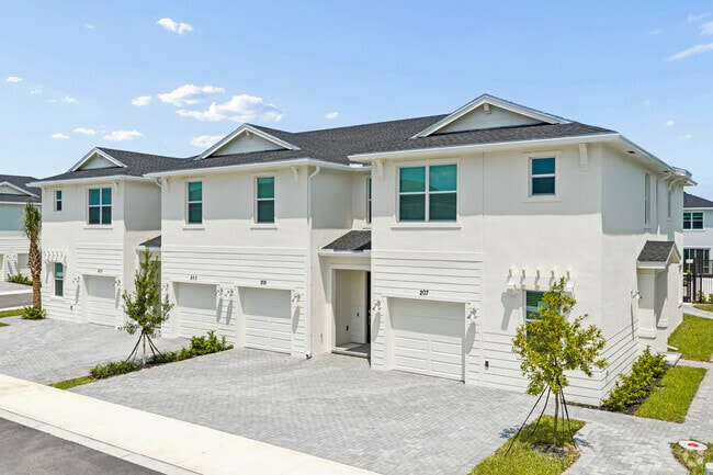 Building Photo - NUVO Daytona