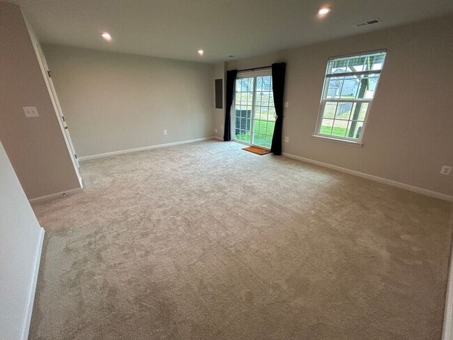 Building Photo - 8808 Stevenson Ln