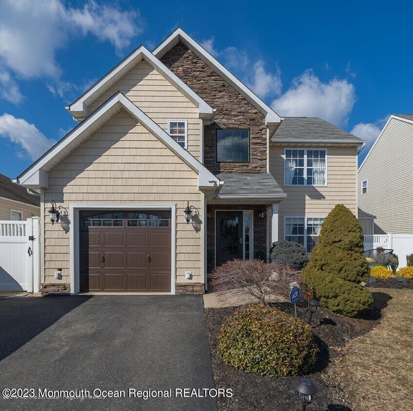 8 Marlin Dr, Berkeley Township, NJ 08721 House for Rent in Berkeley