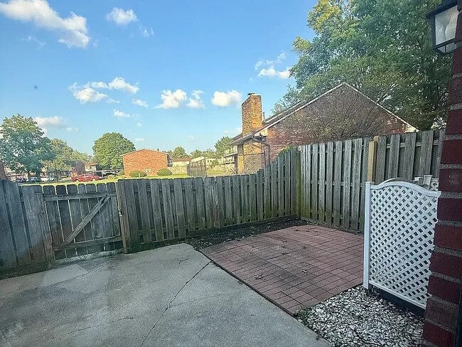 Building Photo - 971 Greenwood Trl W