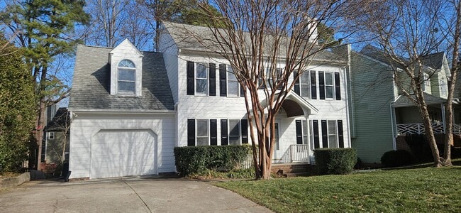 Building Photo - Beautiful, Hard to Find 4br/2.5ba in Cary! Available Now!