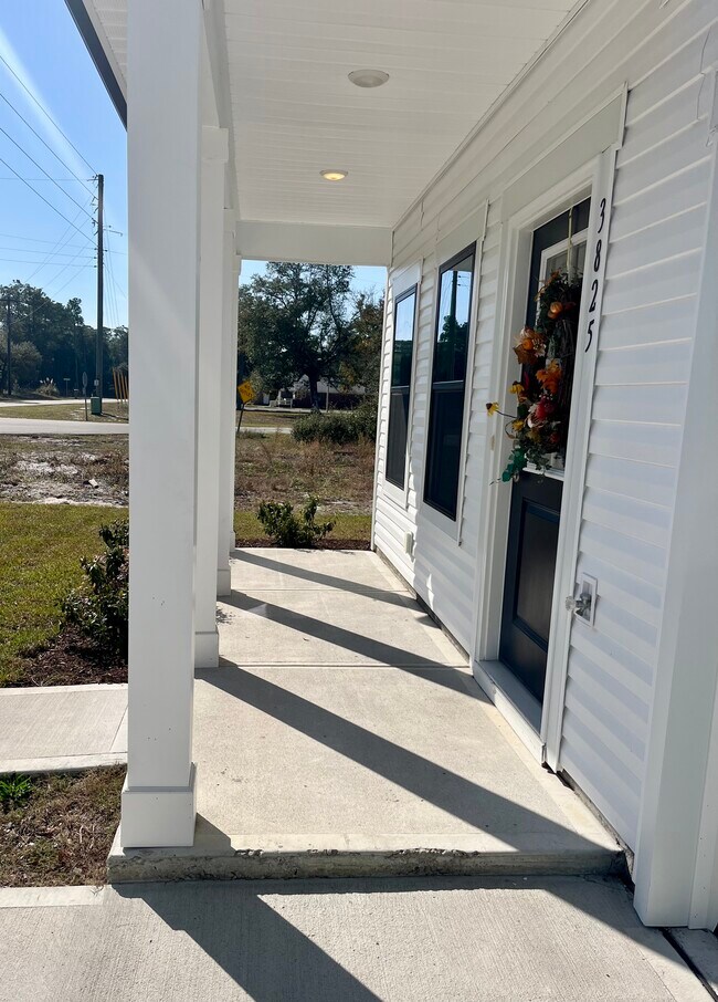 Foto del edificio - 3825 Sunset Harbor Rd SE