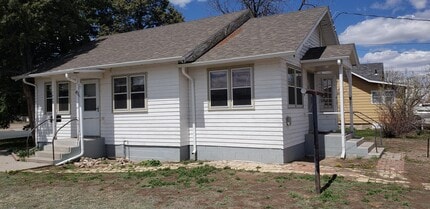 Building Photo - 1409 W A St