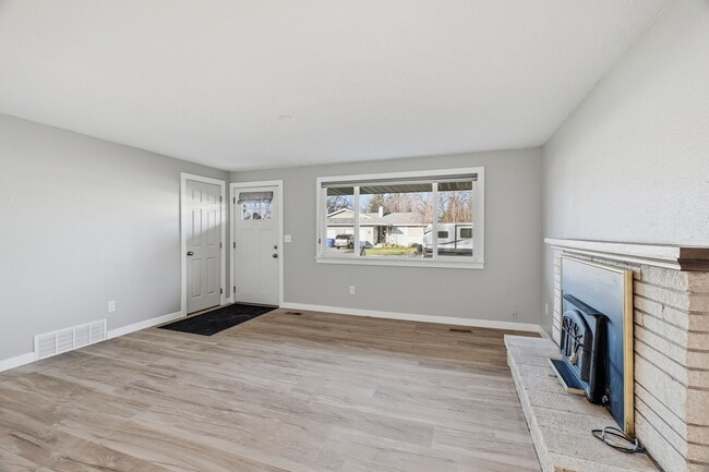 Foto del edificio - 14516 E Mallon Ave