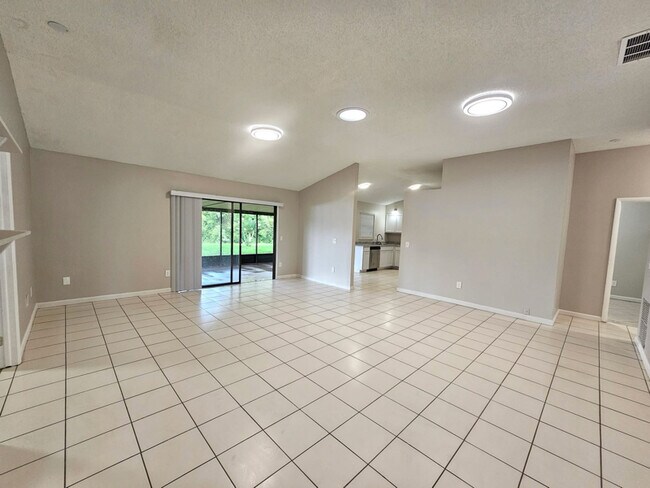 Foto del edificio - 10148 Pink Carnation Ct