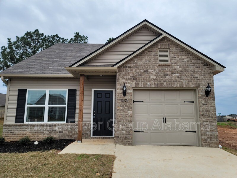 Primary Photo - 12424 Waterbury Dr