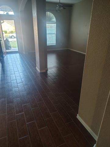 Building Photo - 929 Mesa Vista Dr
