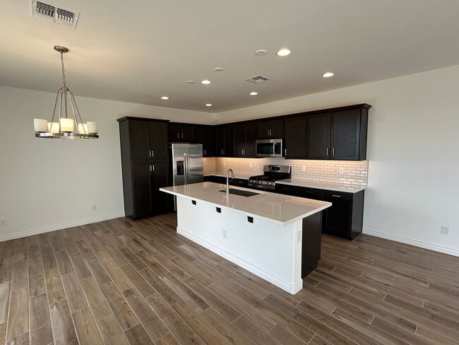 Foto del edificio - 14391 W Sand Hills Rd