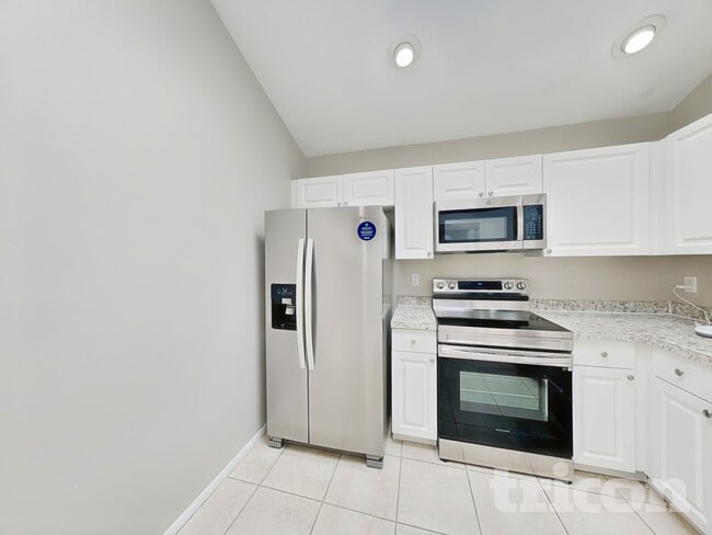 Foto del edificio - 4210 38th St W