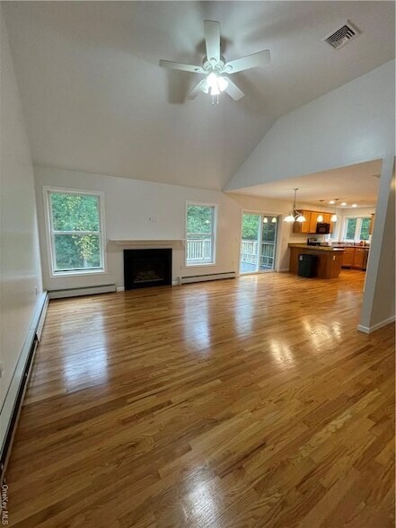 Building Photo - 32 Cedar Ln