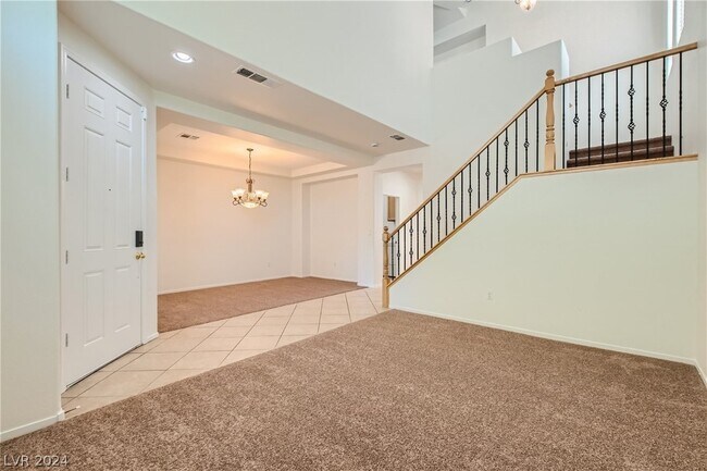 Foto del edificio - 6732 Kyle Stewart Ct