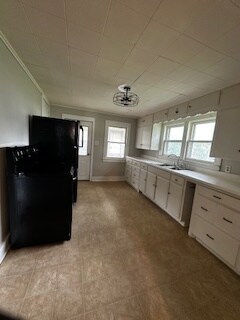 Building Photo - 405 8th Ave SW