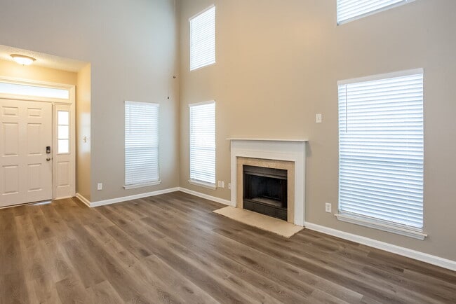 Building Photo - 9105 Eaker Ct