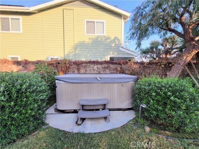 Building Photo - 3342 St Albans Dr