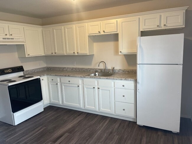 Building Photo - Jefferson Manor Apartments